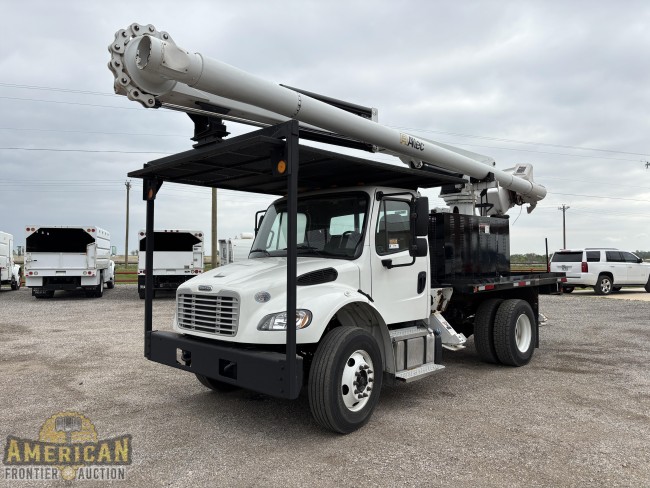 2021 Freightliner Bucket Truck | April 28th Equipment Auction ...